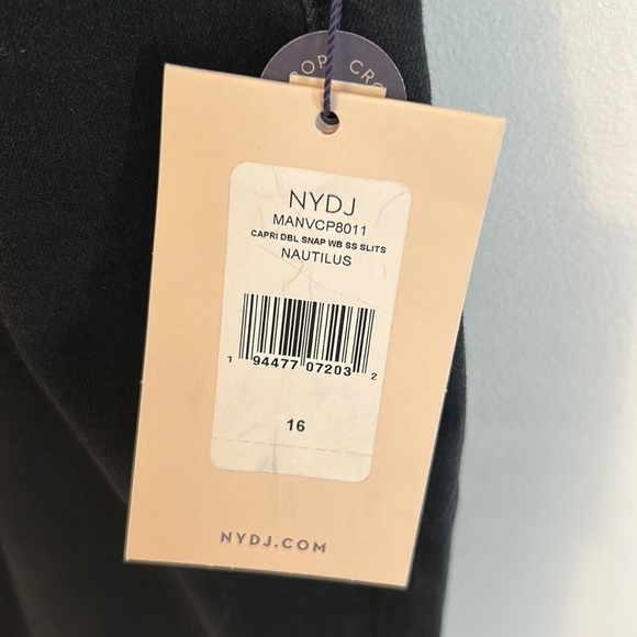 NYDJ Double Snap Capri in Nautilus - Picture 6 of 10